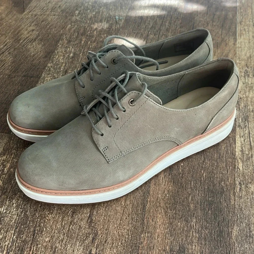 Clarks Derby Lace-Up Olive Green Nubuck loafer dress shoes - Picture 5 of 8
